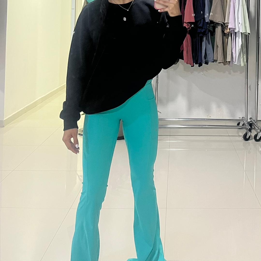 Licras de dama bota ancha