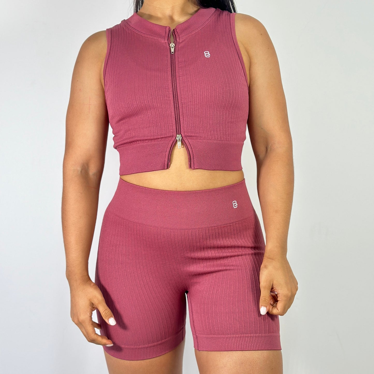 Conjuntos top de cierre + Booty short