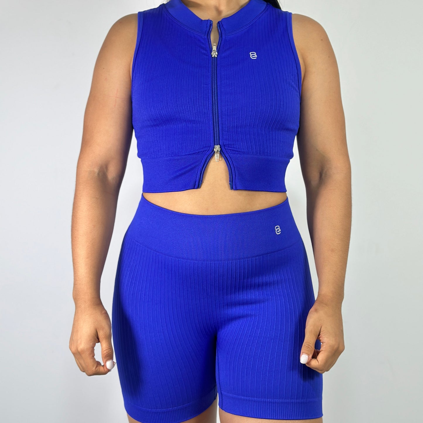 Conjuntos top de cierre + Booty short