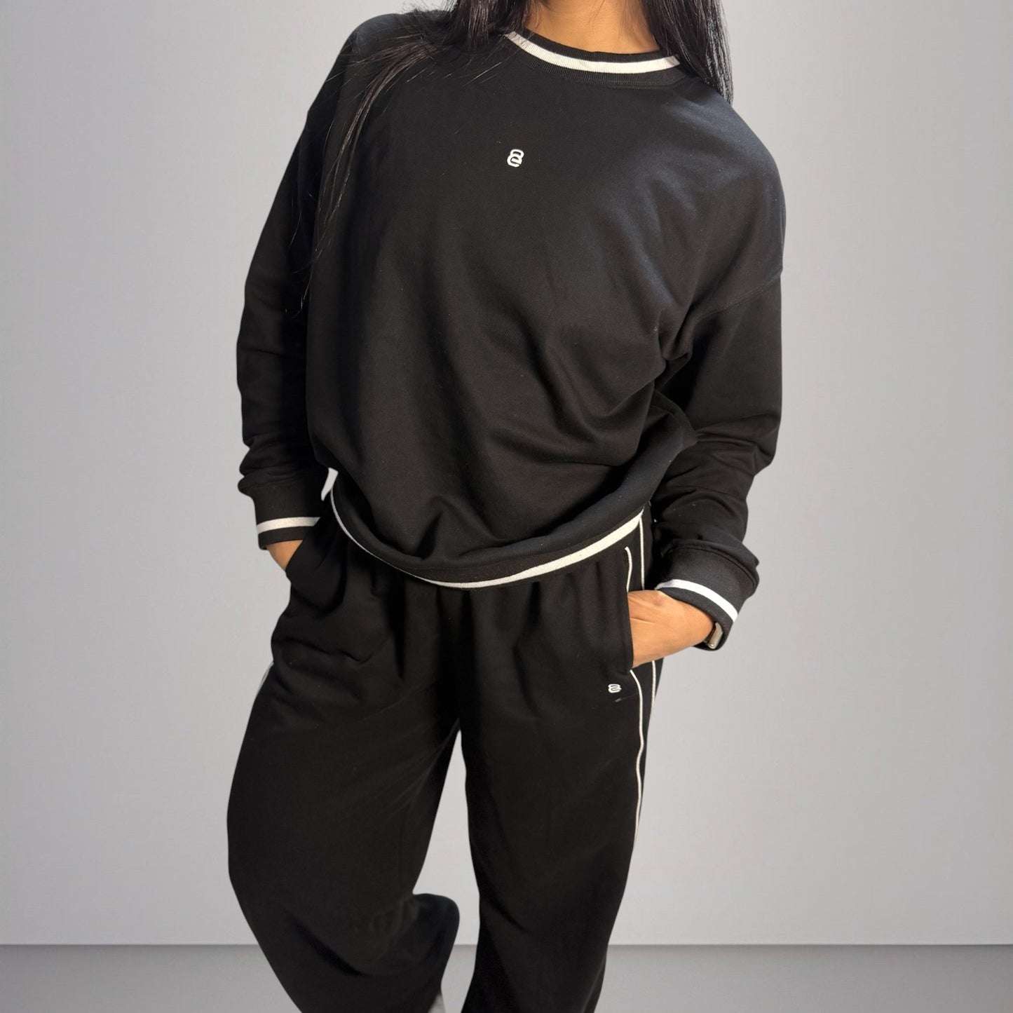 Set oversized mono + short + suéter