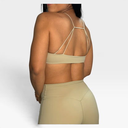 Conjunto top cruzado + licra corte recto