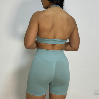Conjuntos halter top + short