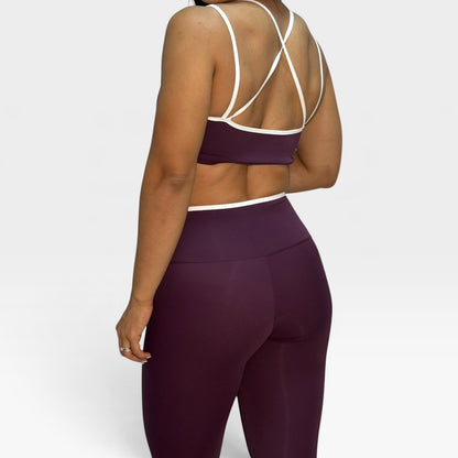 Conjunto top recto de tiritas con línea blanca + licra pegada