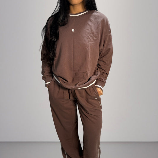 Set oversized mono + short + suéter