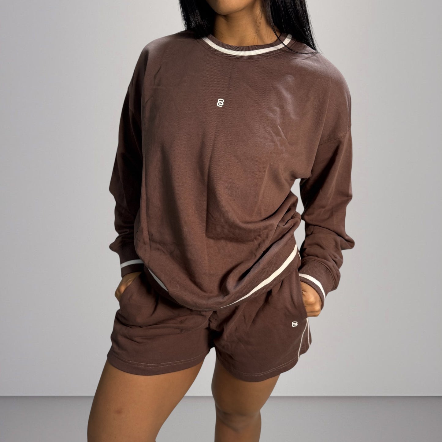 Set oversized mono + short + suéter